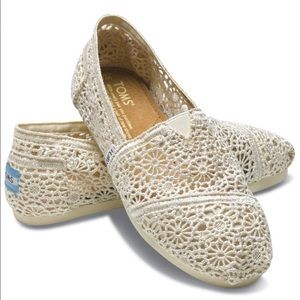 Cream crocheted toms size 8.5